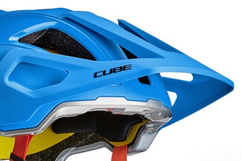 CUBE Helm STROVER X Actionteam 2