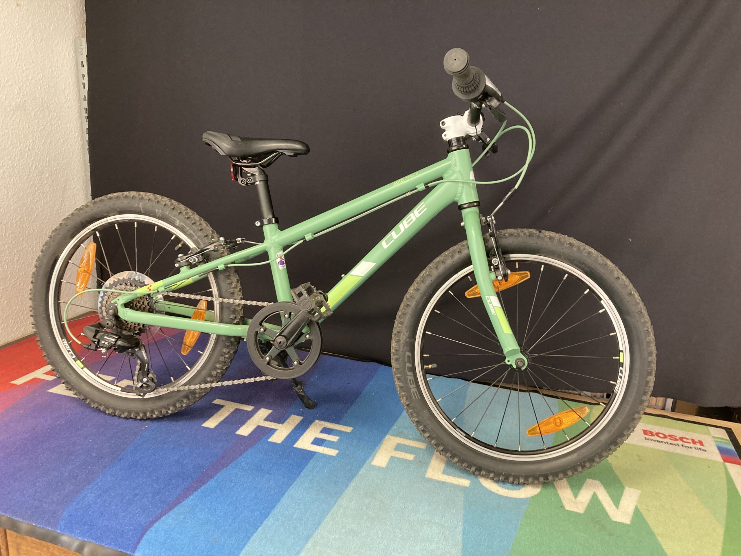 Cube Acid Race 20"